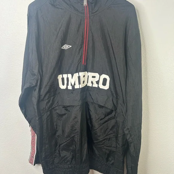 Vtg Umbro Windbreaker Half Zip Pullover With Zip In Hood Size XL - Picture 11 of 11